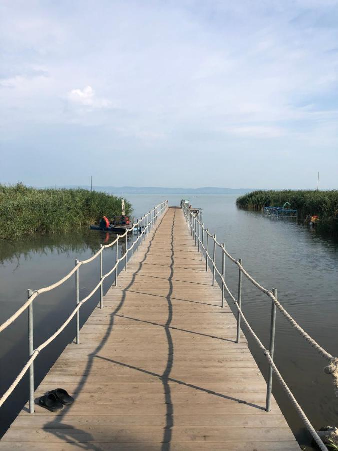 Crystal Spas Apartman-Balaton ซามาร์ดี ภายนอก รูปภาพ